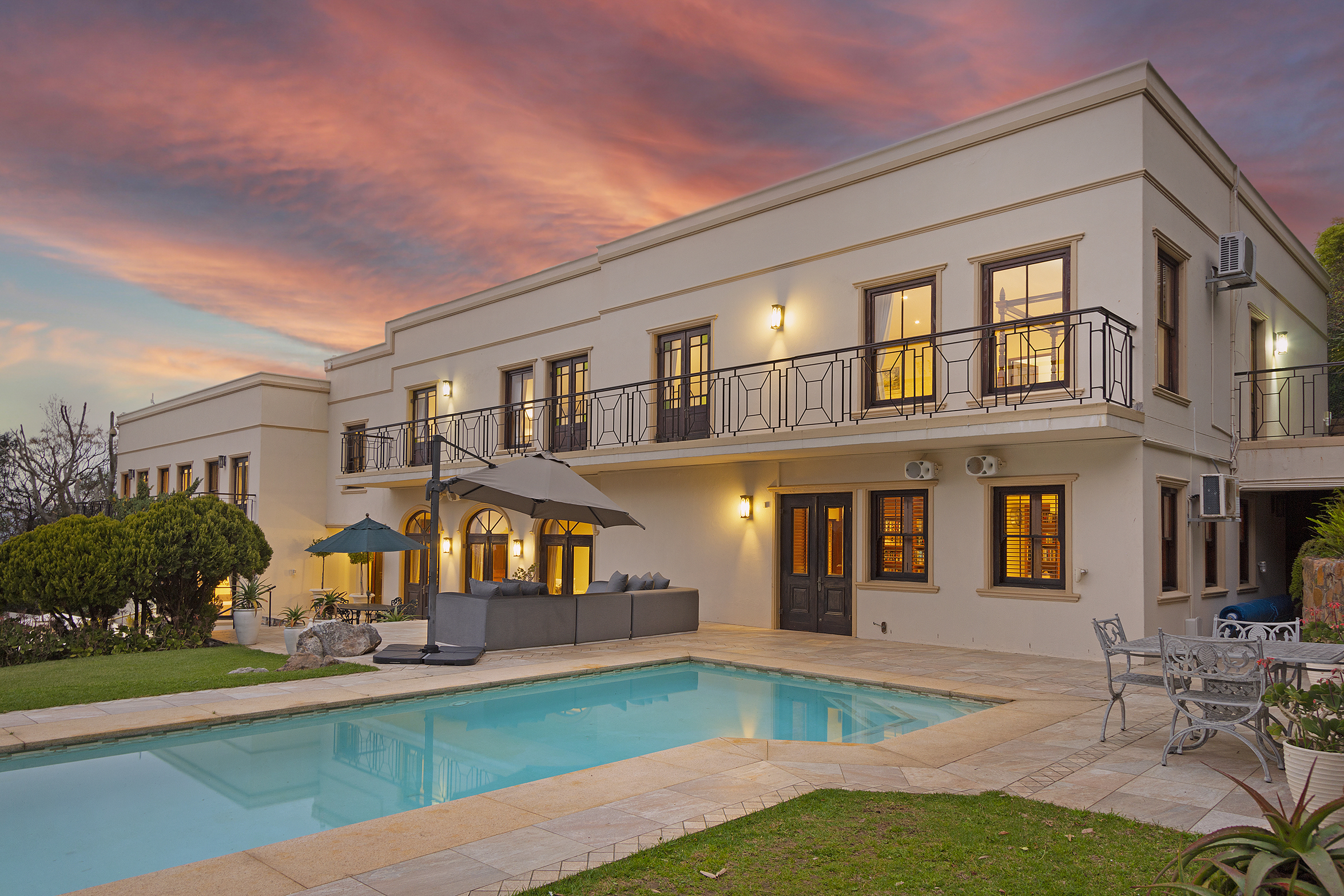 Two-Villa Estate 8