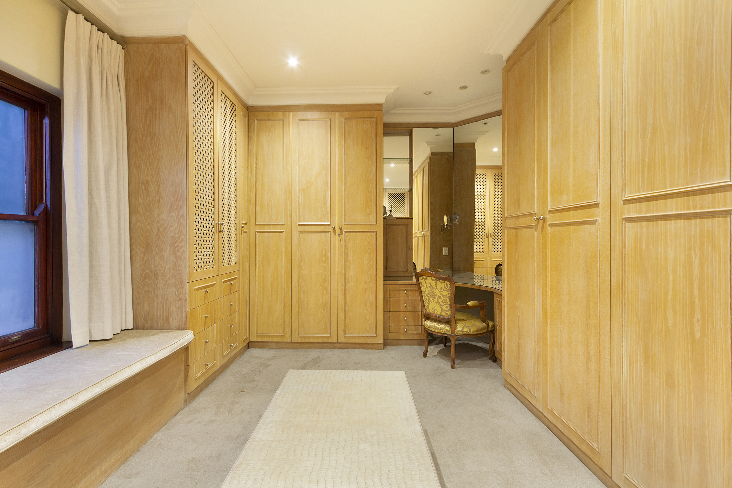 Two-Villa Estate 25