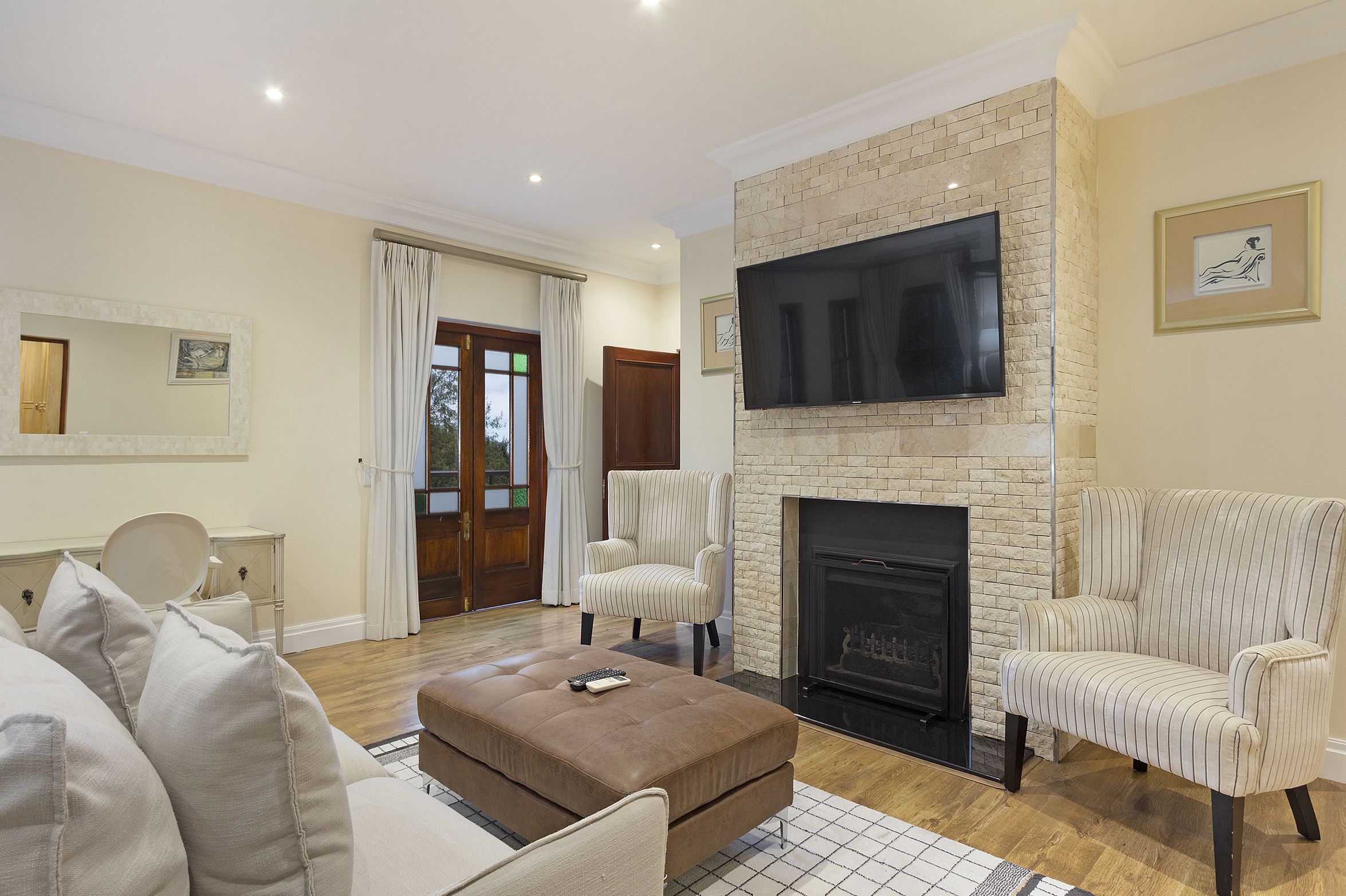 Two-Villa Estate 27